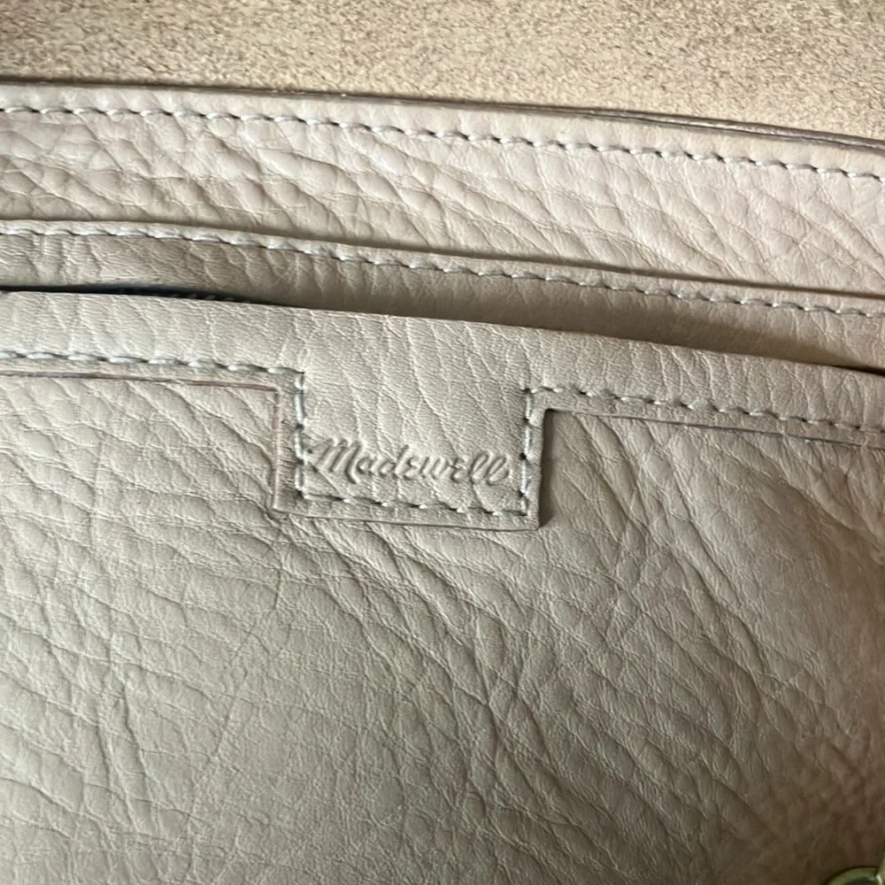 Madewell Medium Transport Leather Tote - Picture 5 of 11